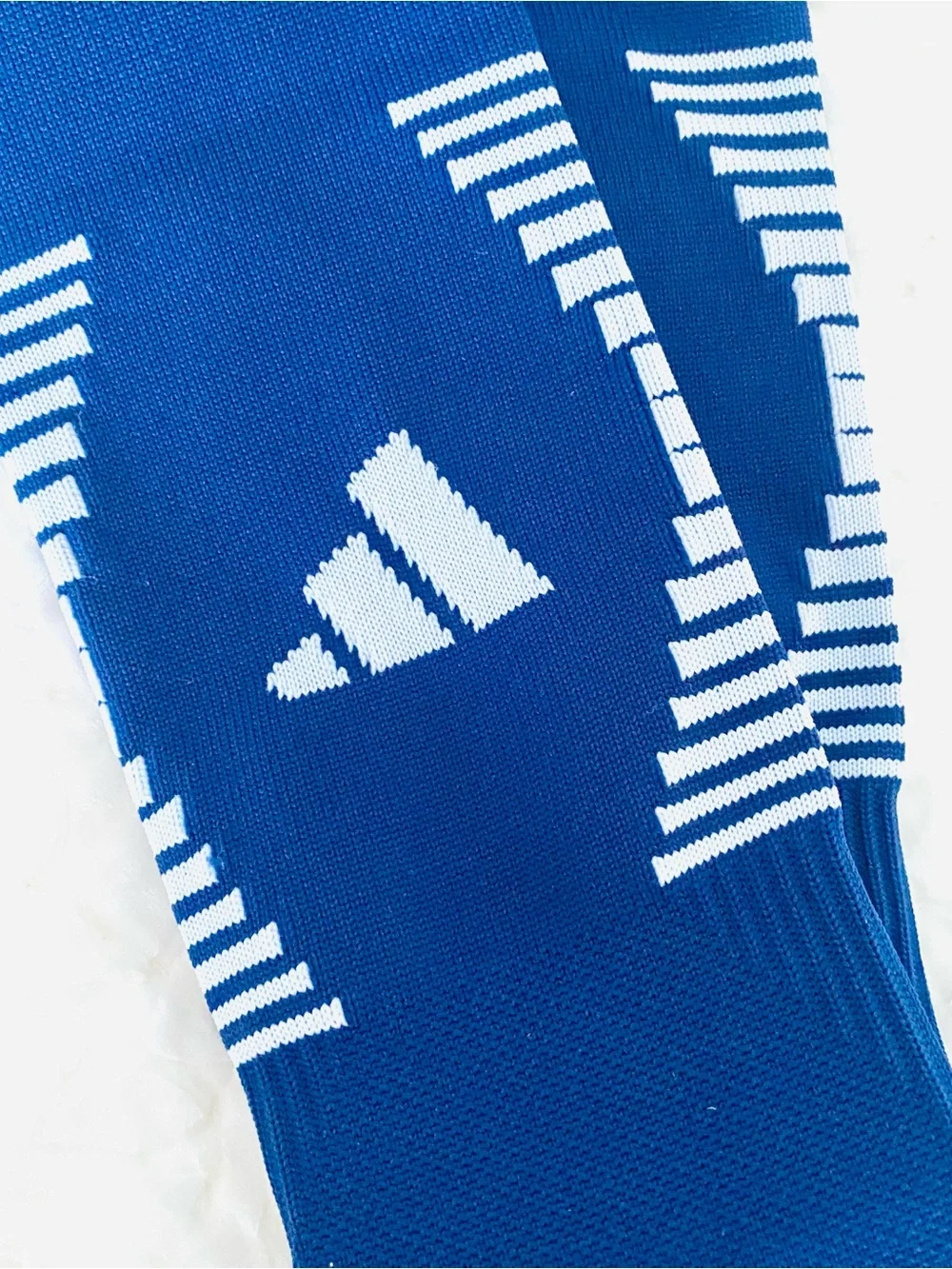 New⚽️Boys Adidas Blue Soccer Socks SZ S (Y)